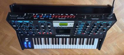 Moog-minimoog Voyager E-Blue Expanded +